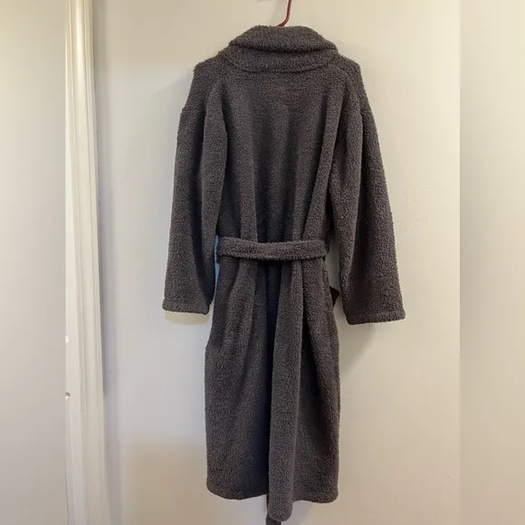 52. Barefoot Dreams Cozy Chic Solid Robe Heavy Carbon Grey Soft Fuzzy