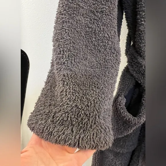 52. Barefoot Dreams Cozy Chic Solid Robe Heavy Carbon Grey Soft Fuzzy