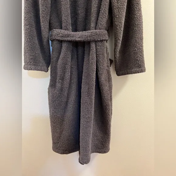 52. Barefoot Dreams Cozy Chic Solid Robe Heavy Carbon Grey Soft Fuzzy
