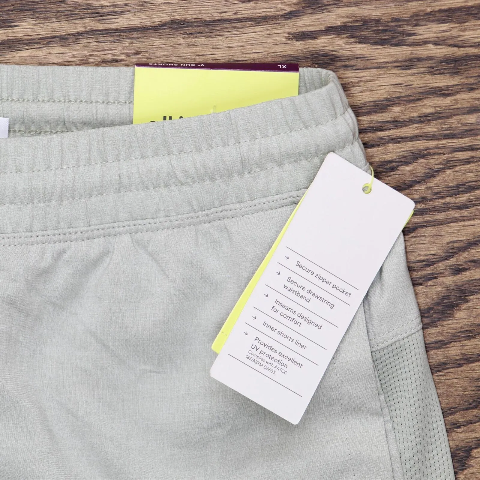 All In Motion Men's Lined Run Shorts 9" 4WM45