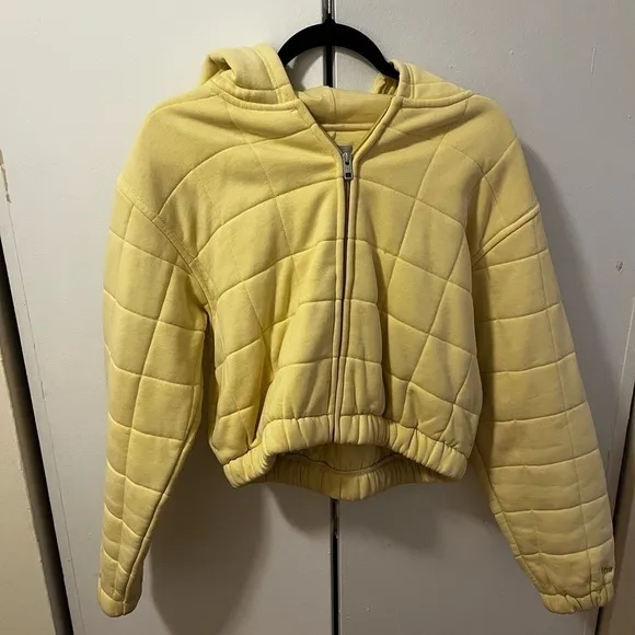 Aritzia TNA Quilted Sweatshirt