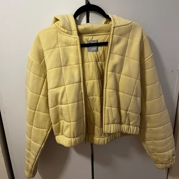 Aritzia TNA Quilted Sweatshirt