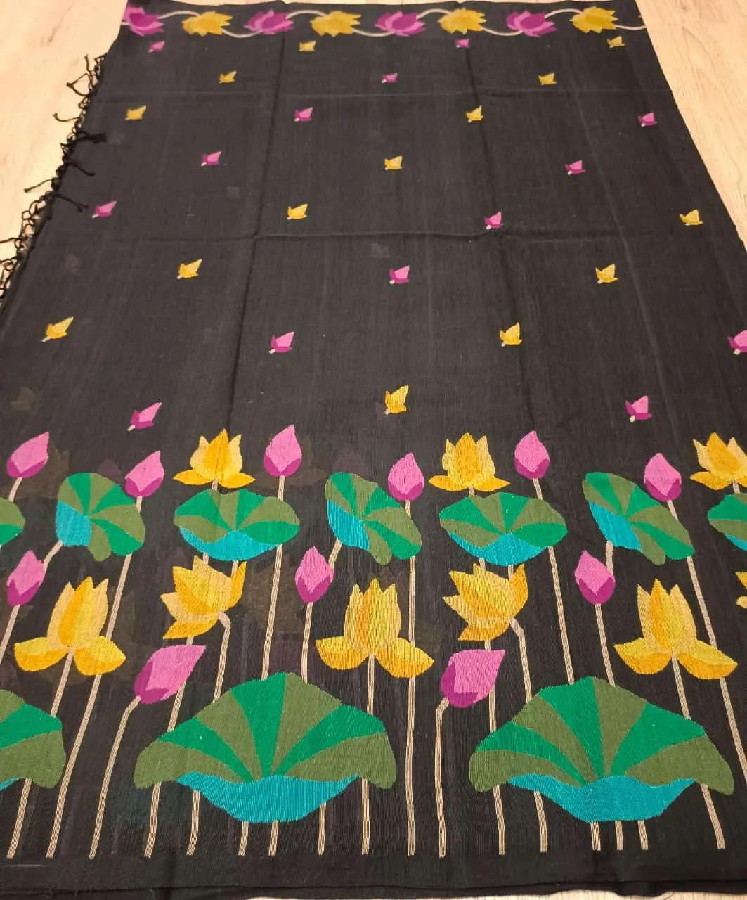 Black & Multi Coloured, handspun, handwoven soft cotton Jamdani saree