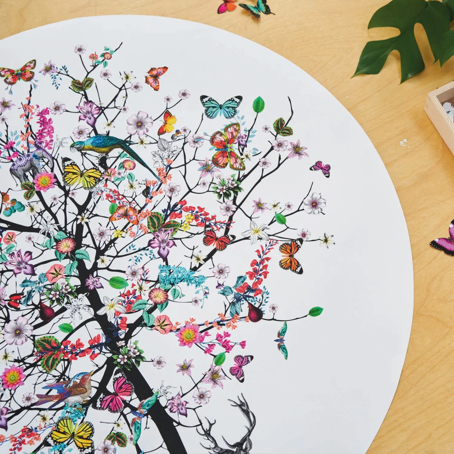 Bleikur Stag Tree - Art Print