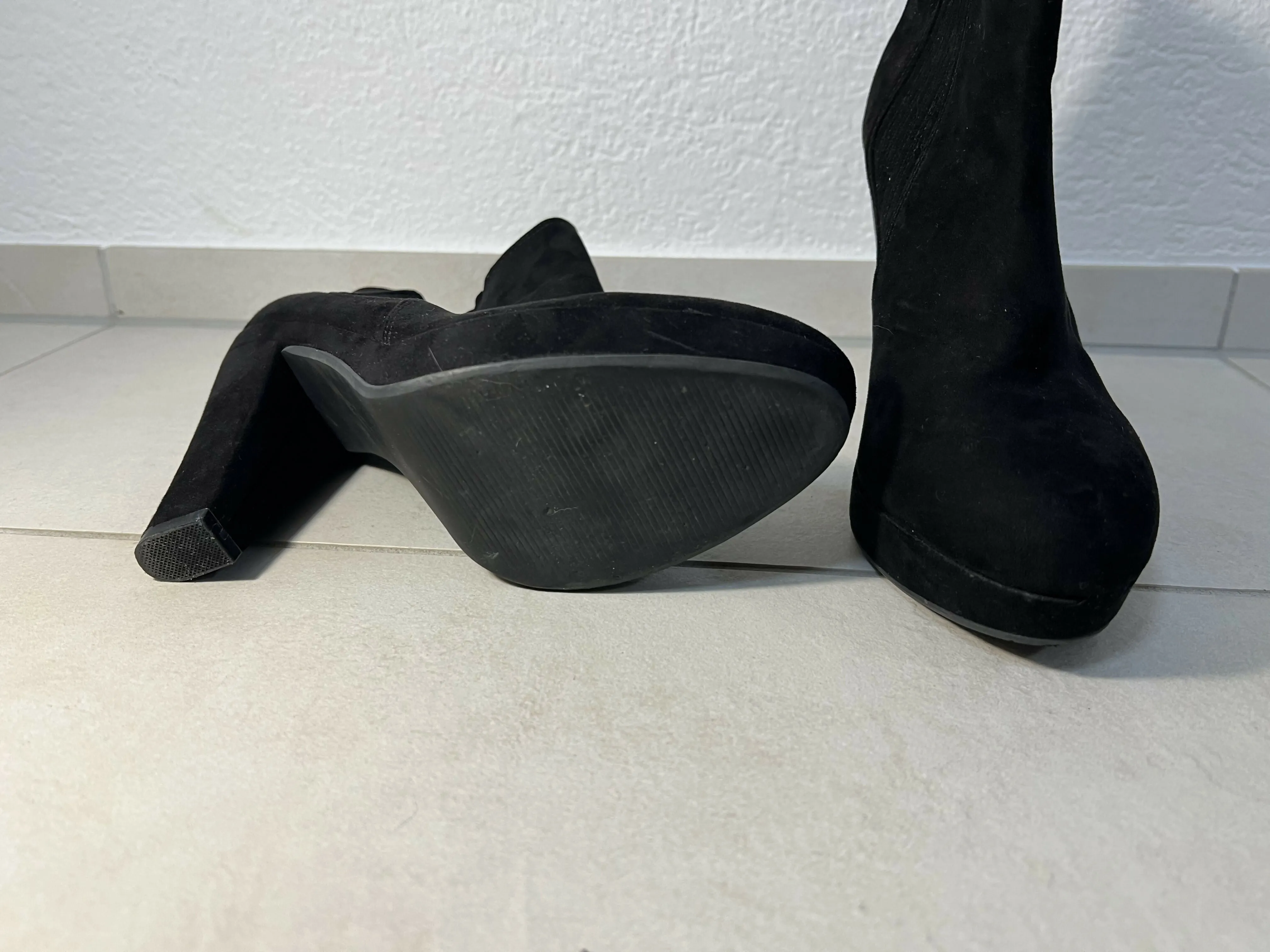 Boots mit Absätzen Gr 39