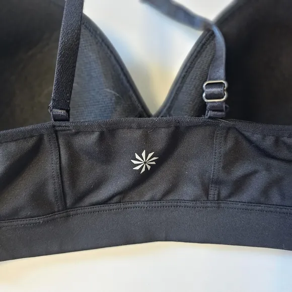 Bungle 2 Athleta Anytime Sport Bras Molded Cup  Size Medium