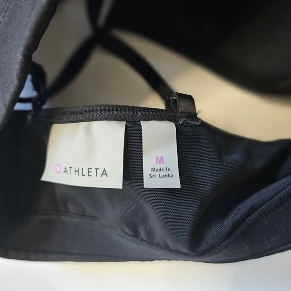 Bungle 2 Athleta Anytime Sport Bras Molded Cup  Size Medium