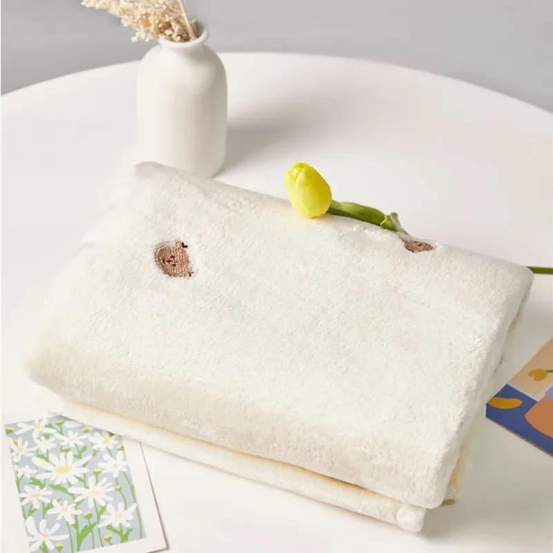 Cozy Comfort: Warm Fleece Blanket 50x35in