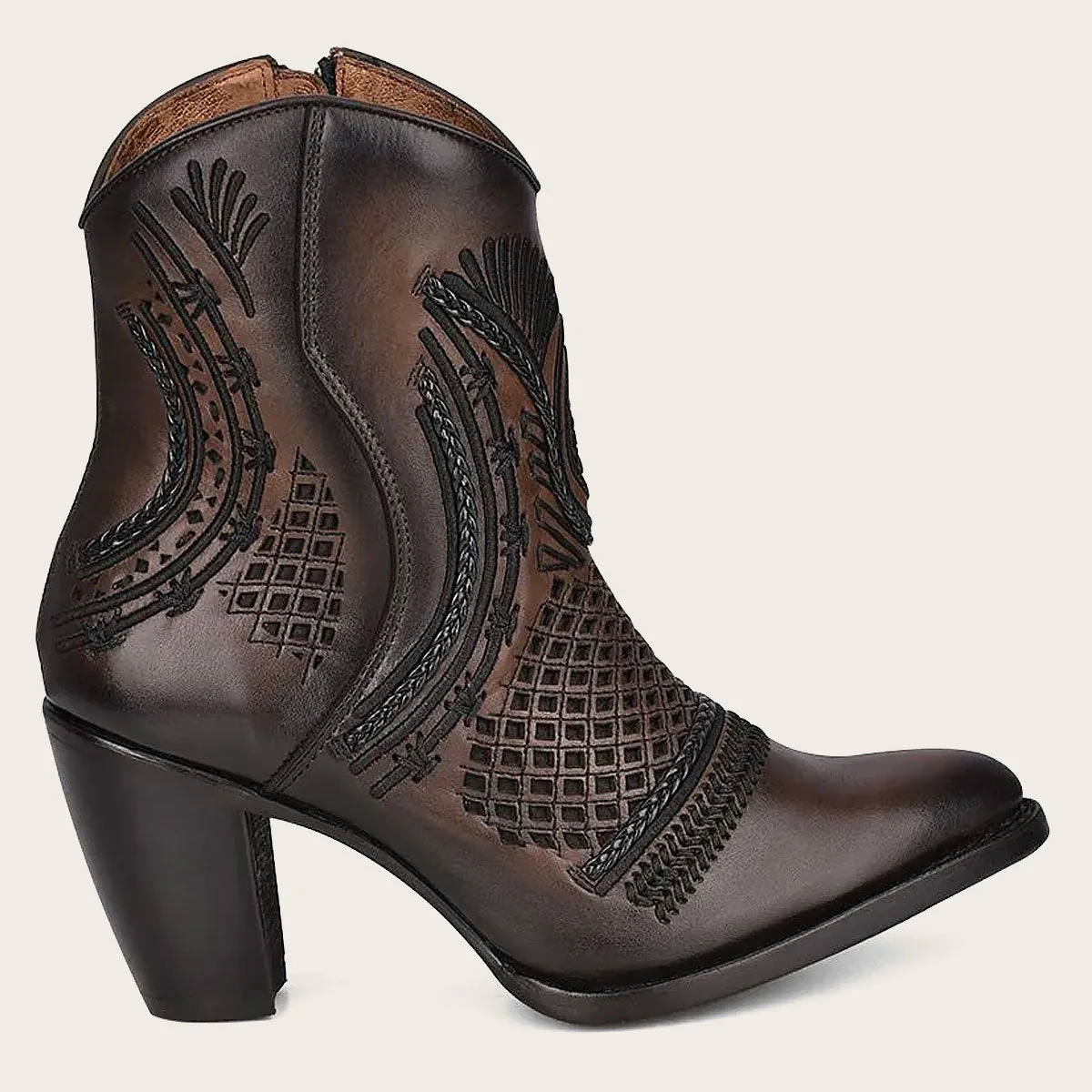 Cuadra Ladies Black/Brown Laser & Embroidery & Woven Round Toe
