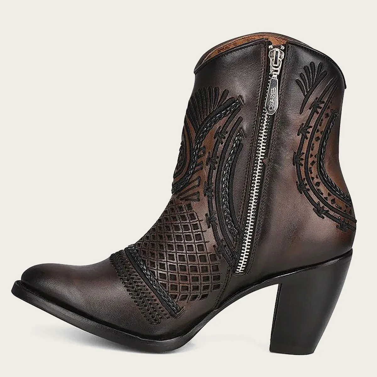 Cuadra Ladies Black/Brown Laser & Embroidery & Woven Round Toe