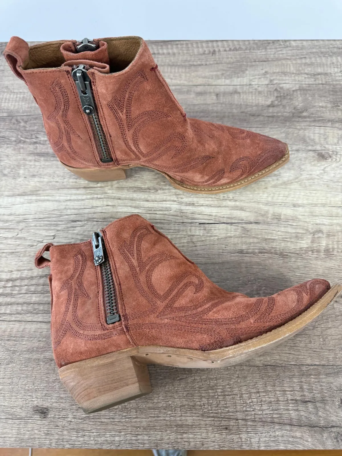 FRYE SACHA PRIMROSE SUEDE SHORTIE BOOTS