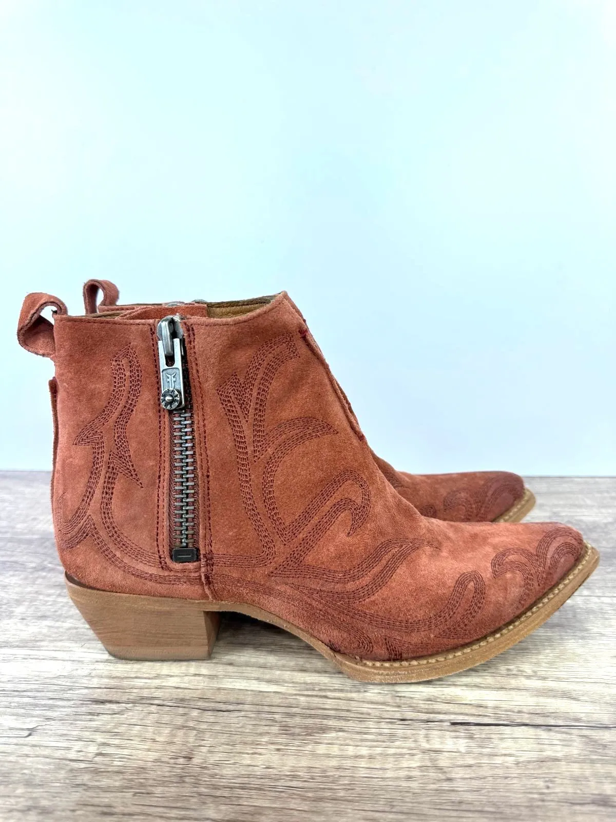 FRYE SACHA PRIMROSE SUEDE SHORTIE BOOTS