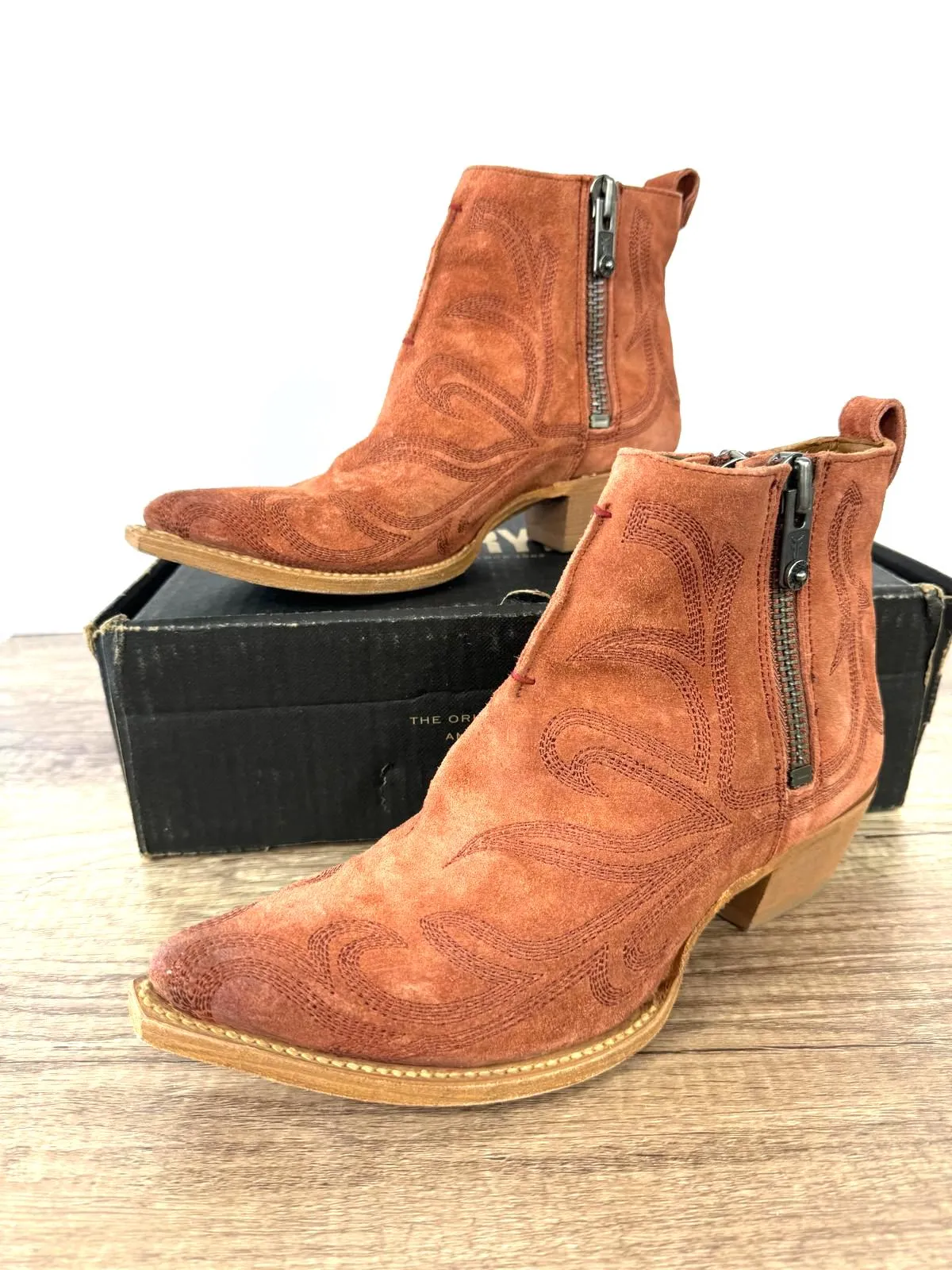 FRYE SACHA PRIMROSE SUEDE SHORTIE BOOTS