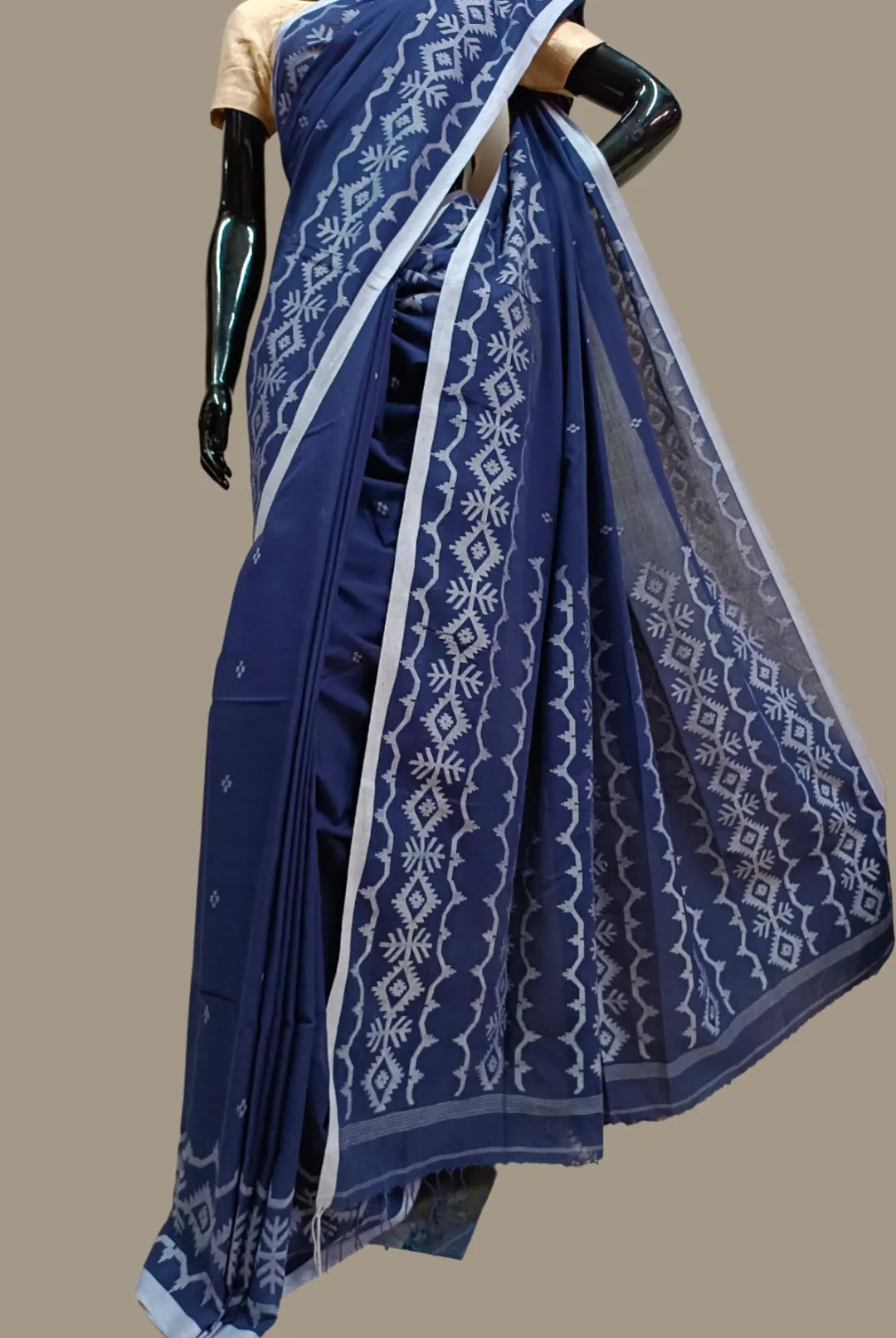 Handloom Handspun Handwoven Jamdani Saree (Indigo Blue)