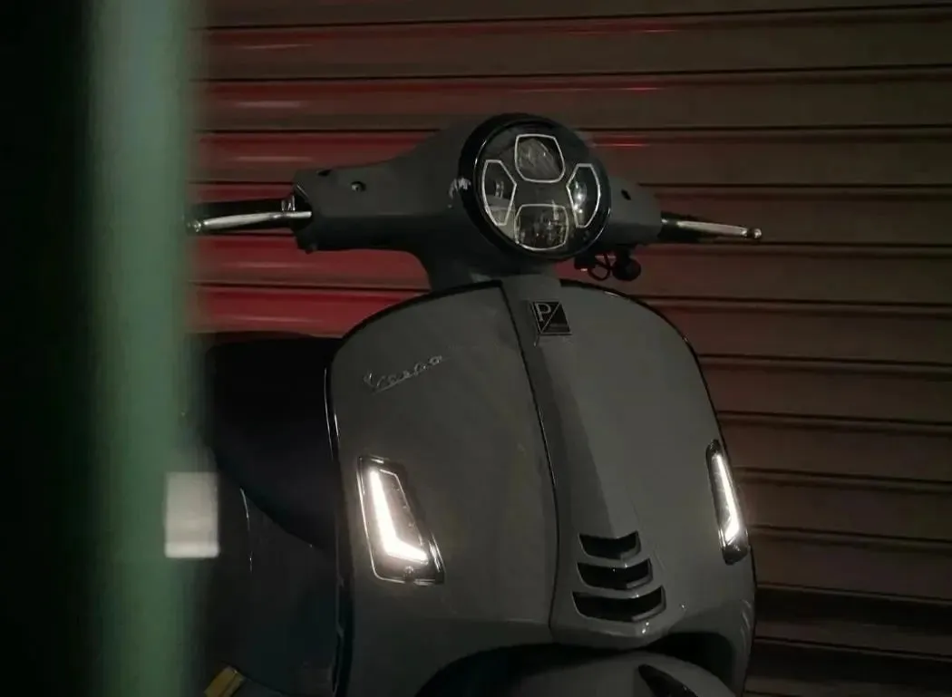 Headlight Unit ZELIONI Black Edition LED | Vespa GTS/GTS Super HPE 125-300cc ('19-`22)