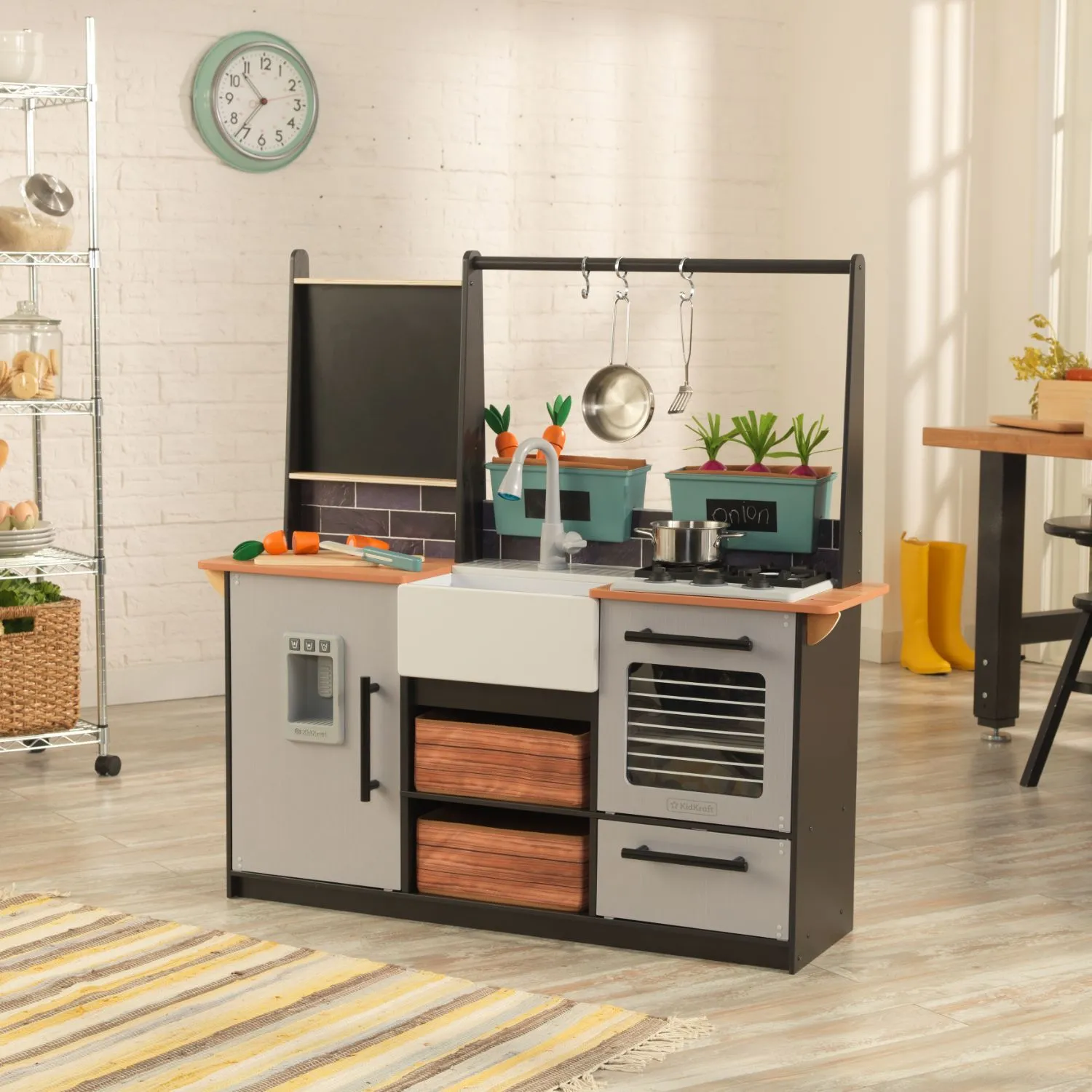 KidKraft Farm to Table Play Kitchen with EZ Kraft Assembly