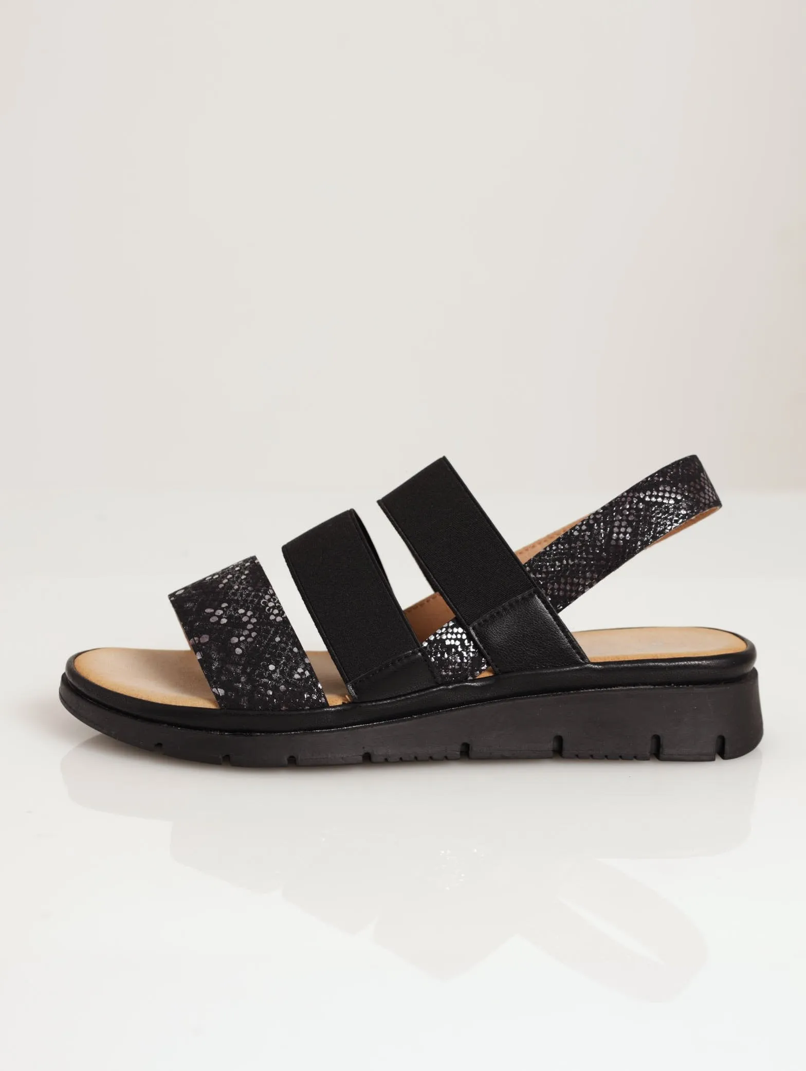 Ladies Soft Style Tejana Sandal - Black