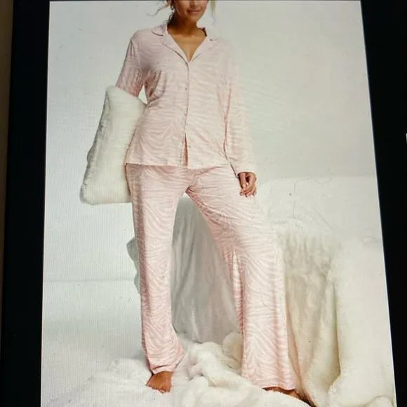 Light Pink White Lace Trim Light Fleece Lined Paja Set