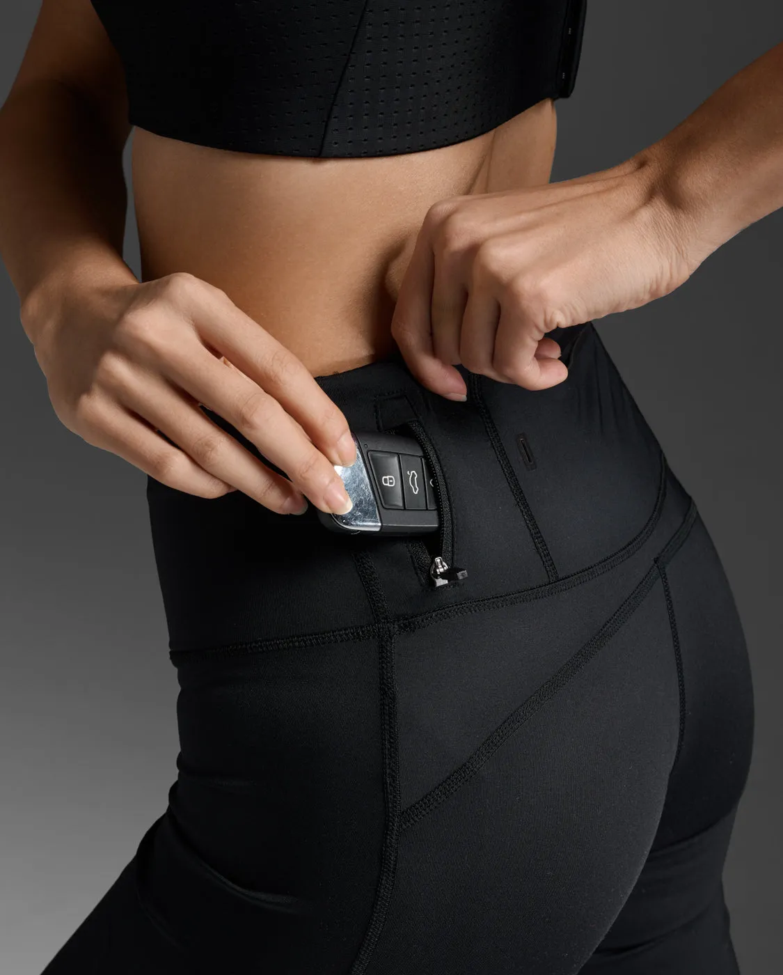 Light Speed Mid-Rise Compression Shorts
