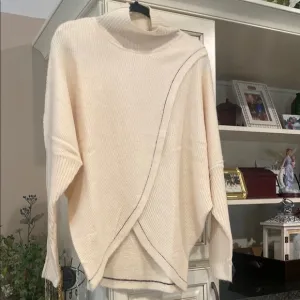 NEW- Elan Cross Over Sweater