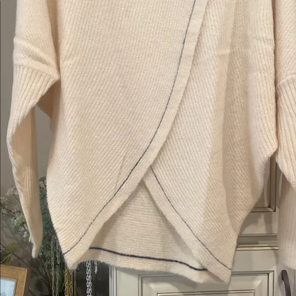 NEW- Elan Cross Over Sweater