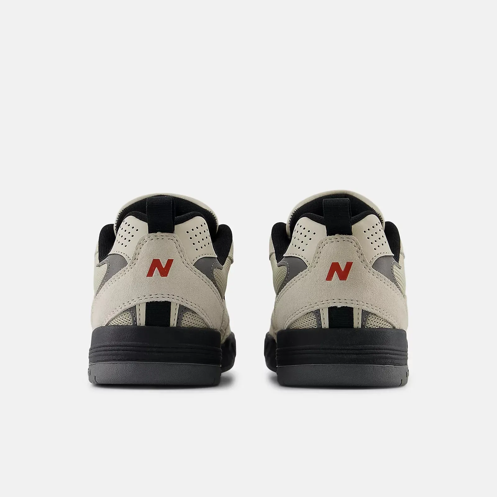Numeric 808 Sea Salt/Black