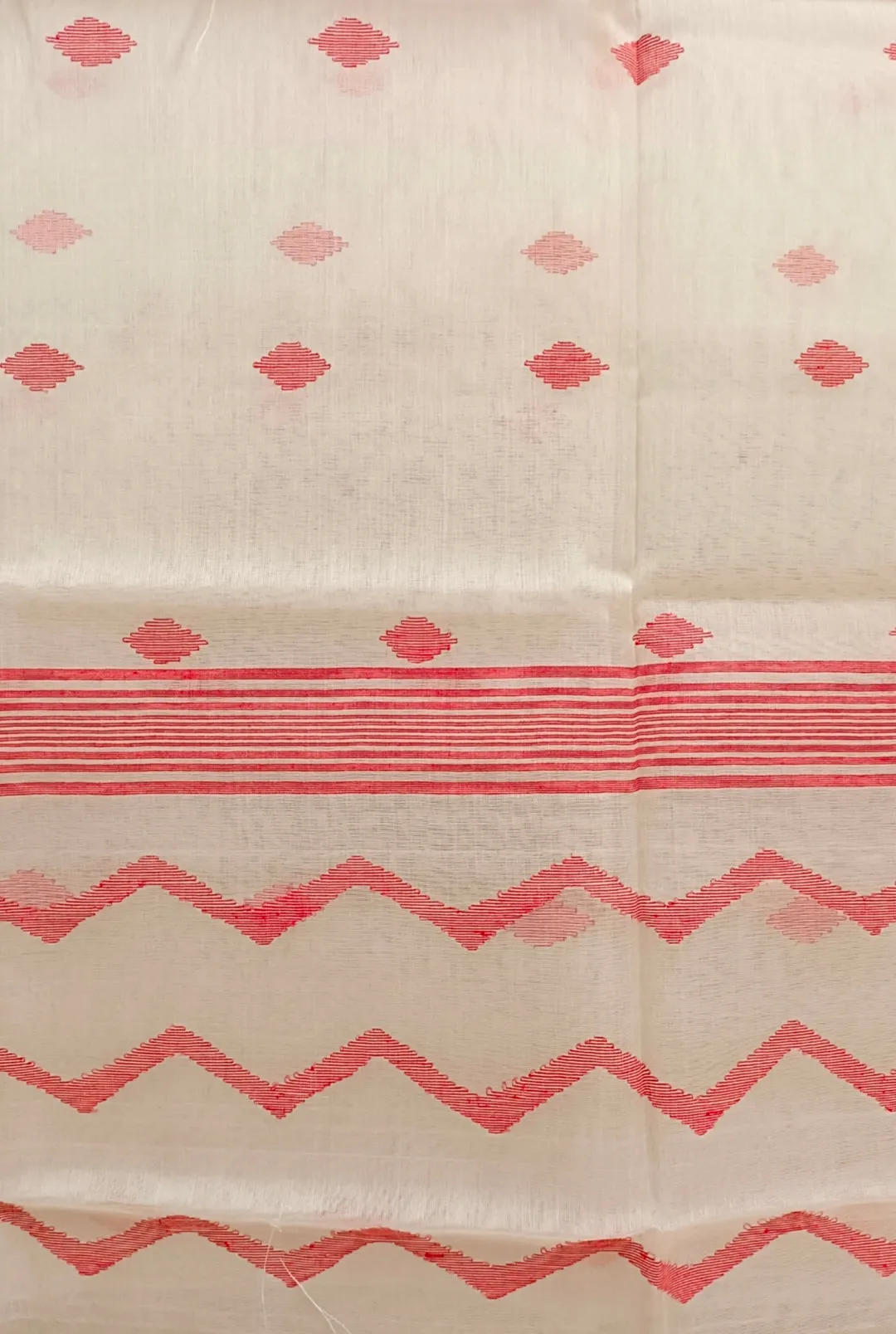 Off-White & Red Handloom Muslin Silk Jamdani Saree