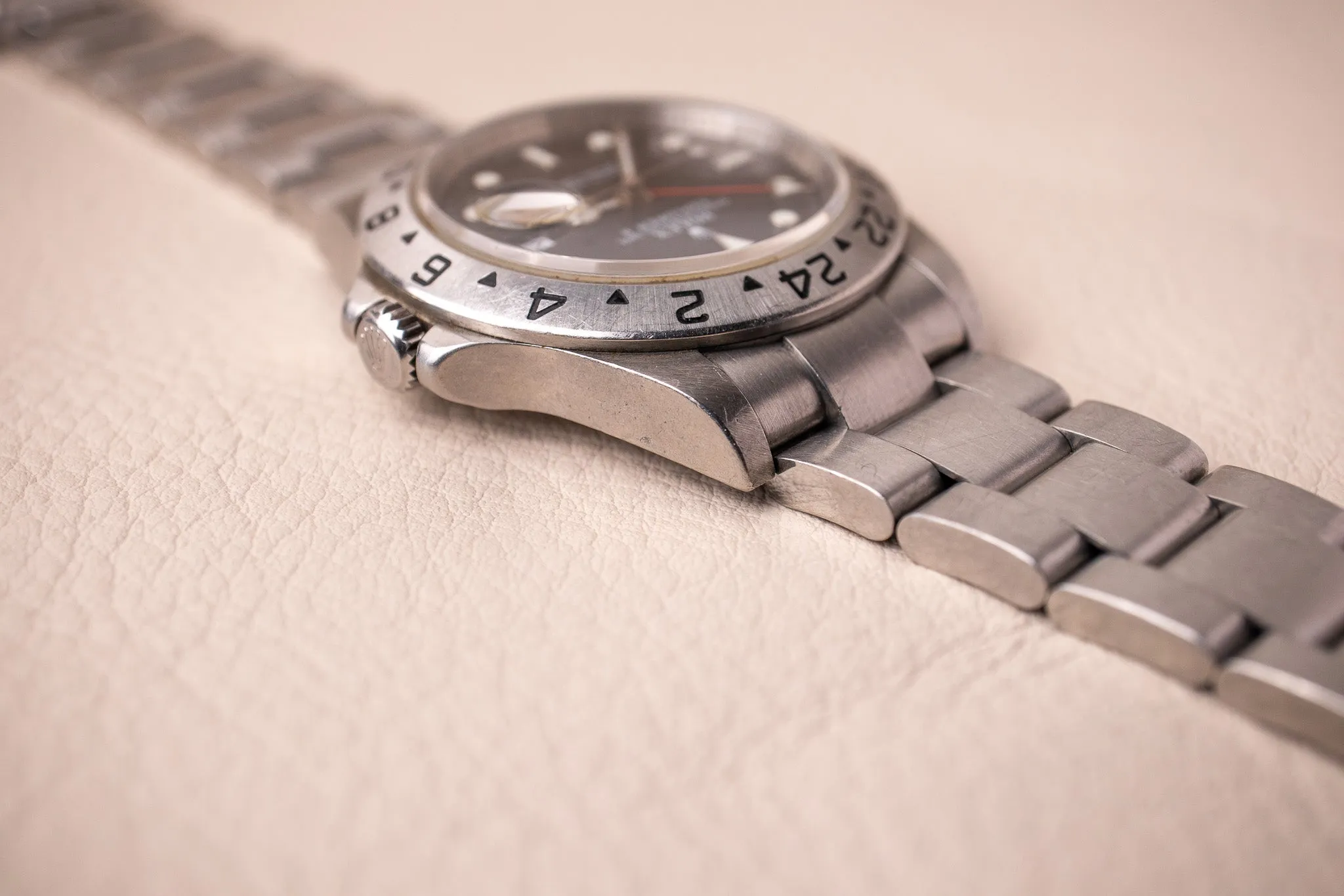 Rolex Explorer II 16570 Black 'Engraved Rehaut'