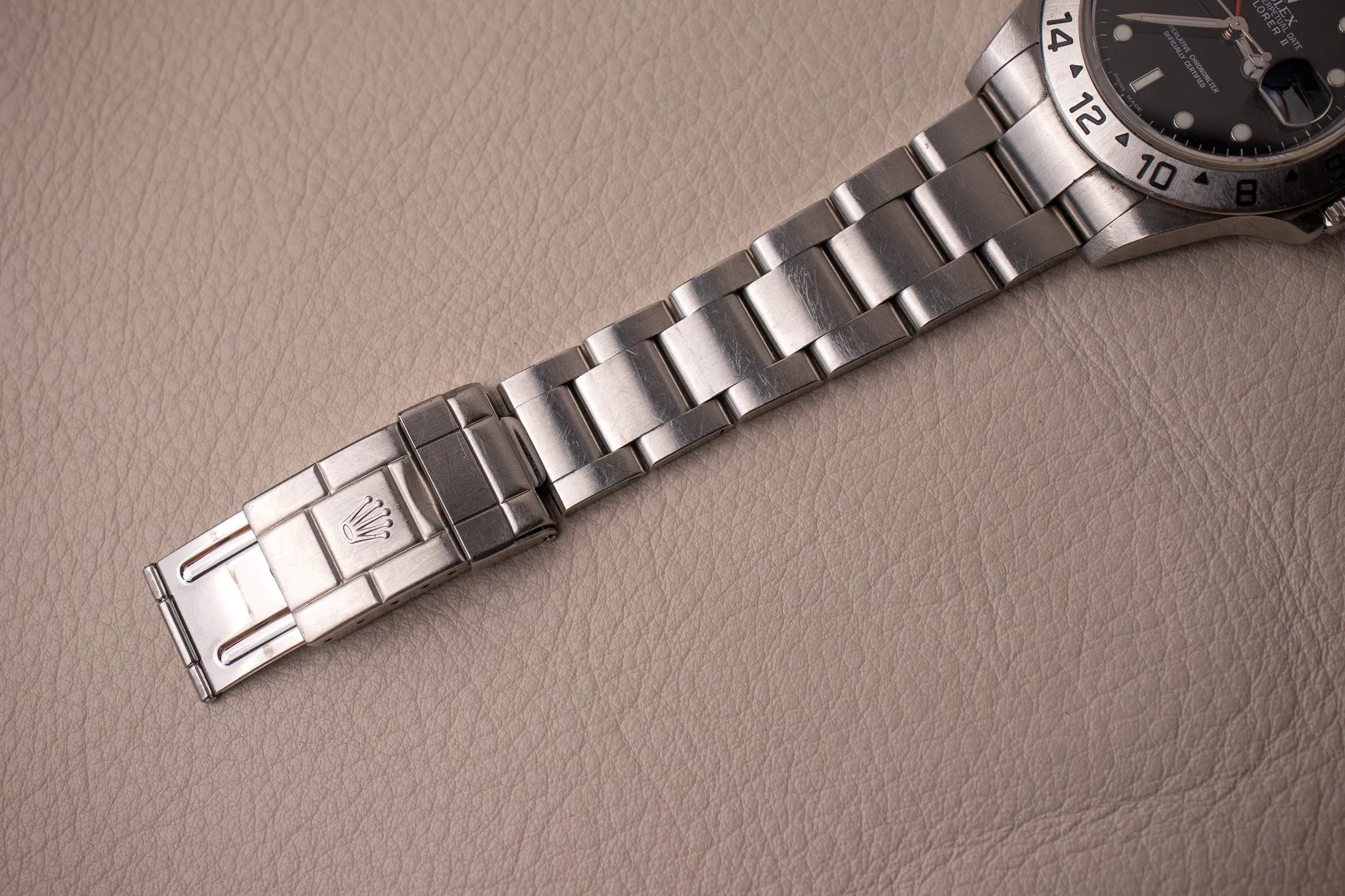 Rolex Explorer II 16570 Black 'Engraved Rehaut'