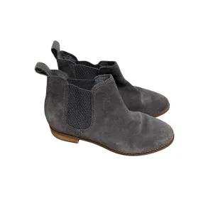 Tom's Gray Suede Pull On Booties  Sz 7.5