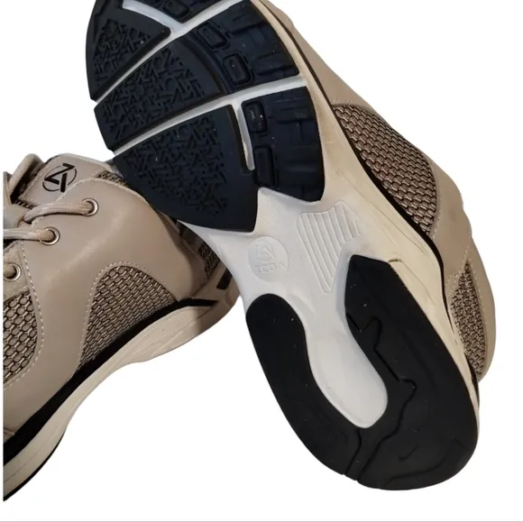 ZEBA Walking Shoes for Men size 8 BEIGE